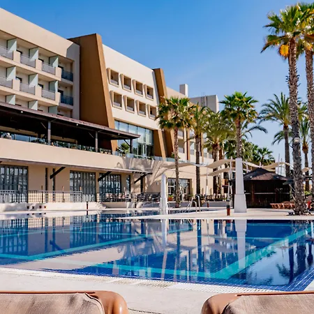 Valle Del Hotel 4*