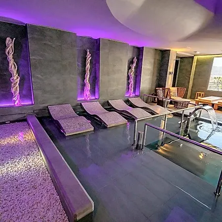 Valle Del Hotel 4*